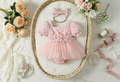 Robe Barboteuse "Rose Féerique" avec Bandeau Assorti | Princess dz